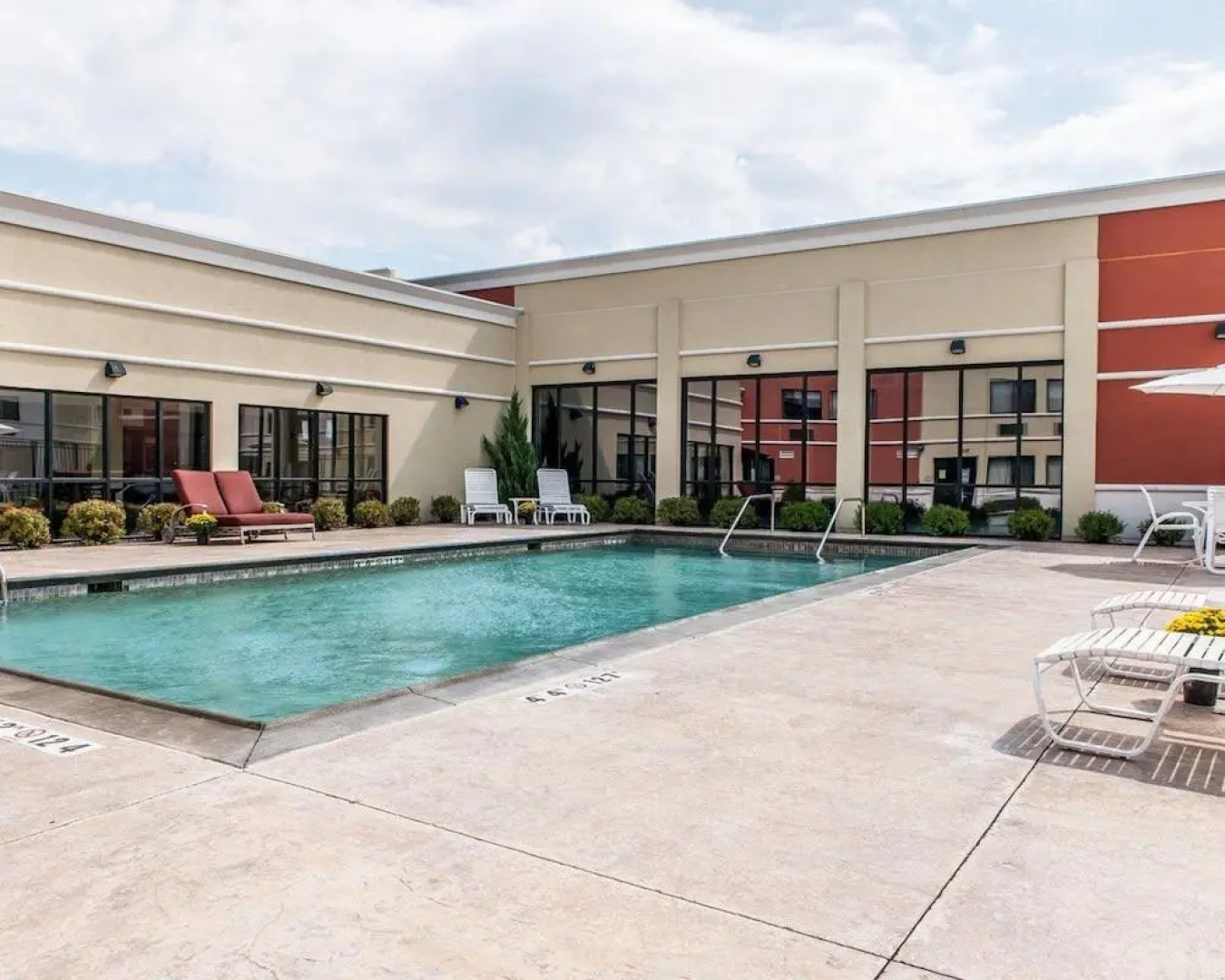 Quality Inn & Suites  Mattoon Area