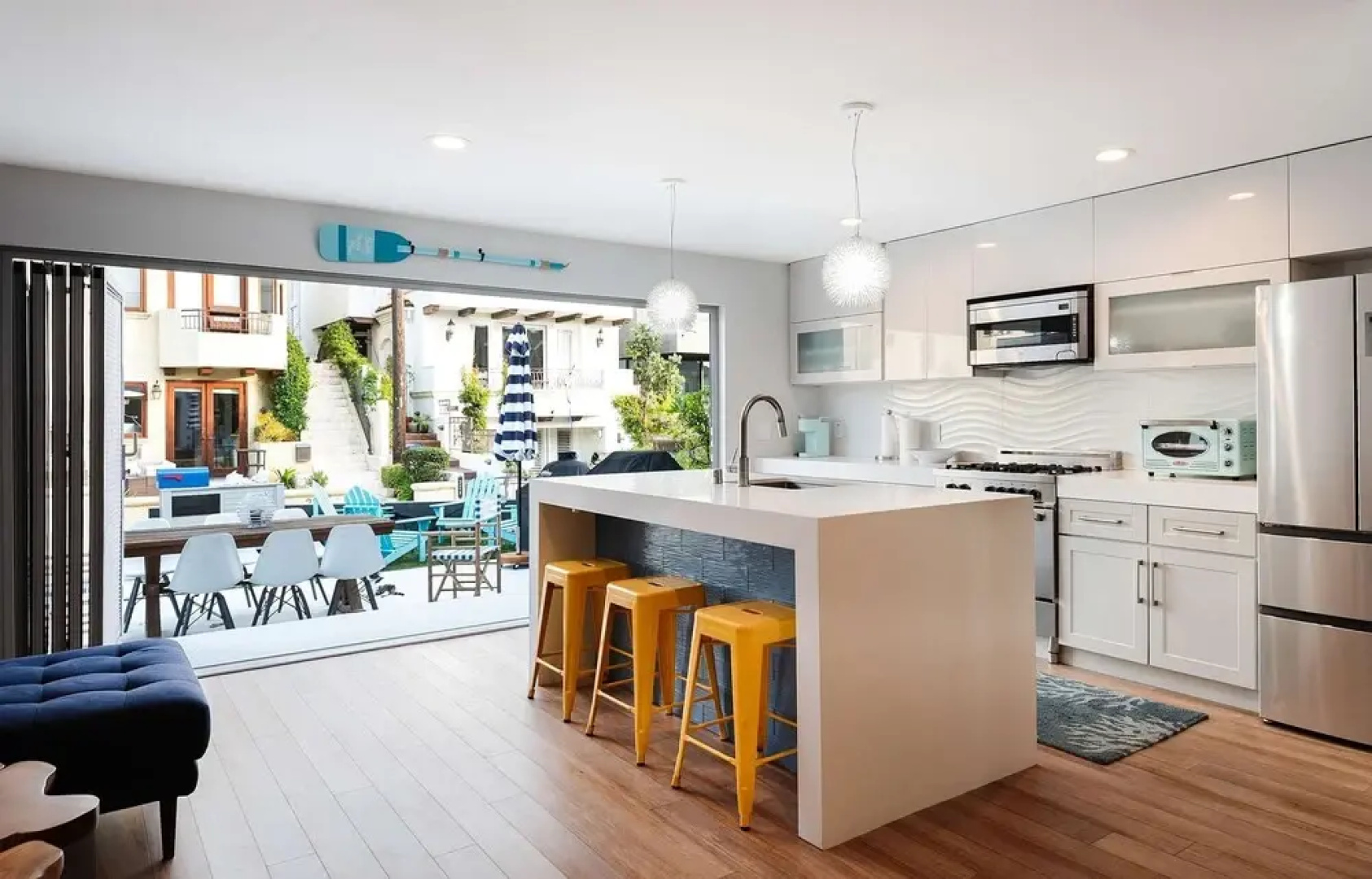 Your Coastal Getaway in Manhattan Beach Awaits