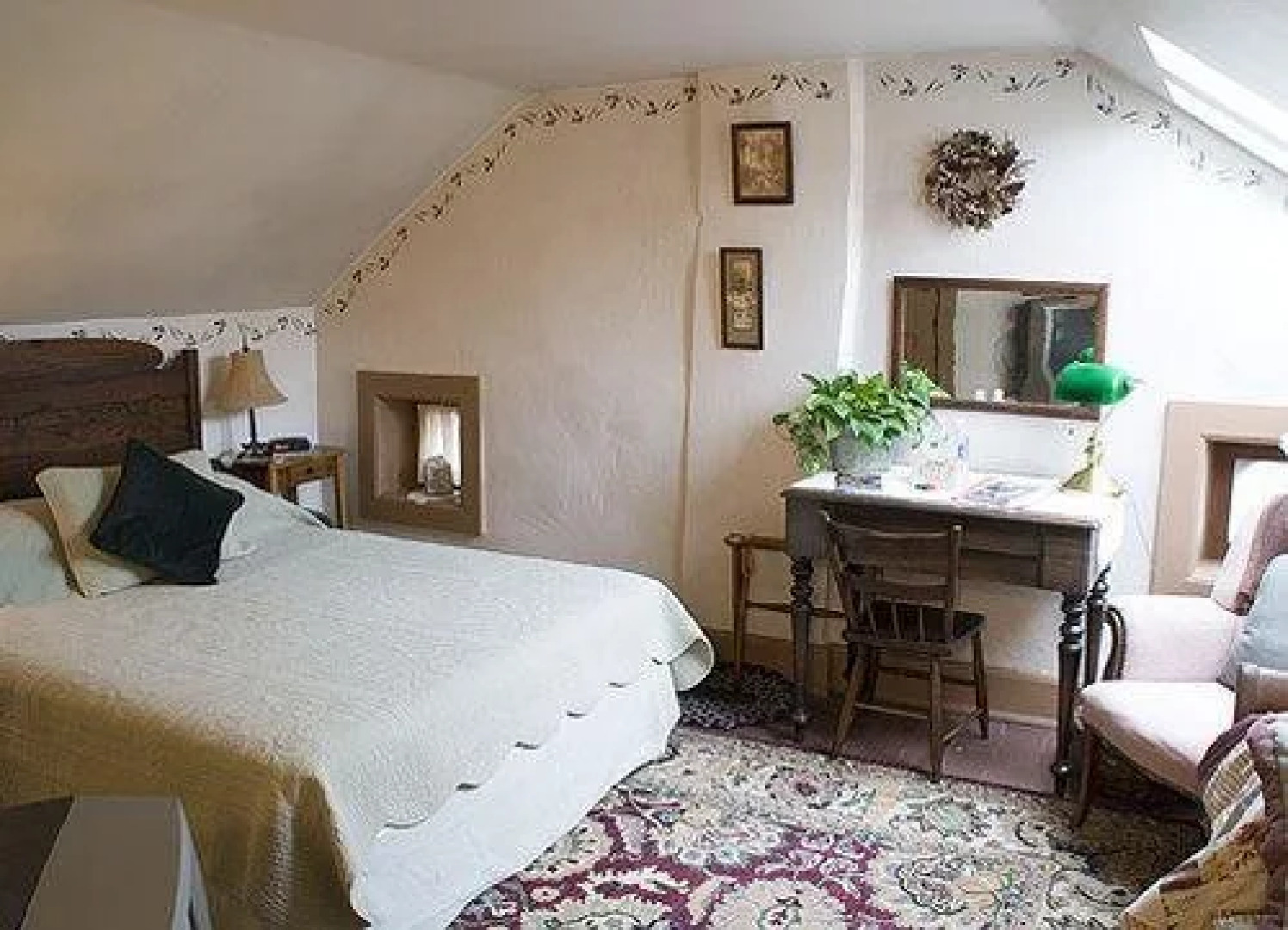 The Stagecoach Inn Bed and Breakfast Hotel