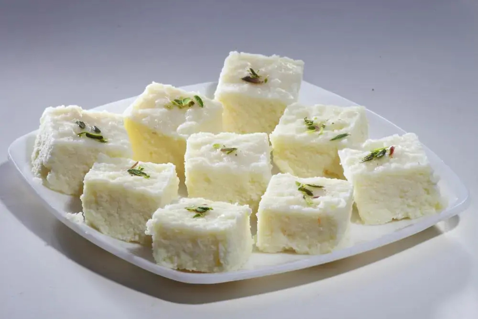 Capital O 16872 Chakra Nayan Tara