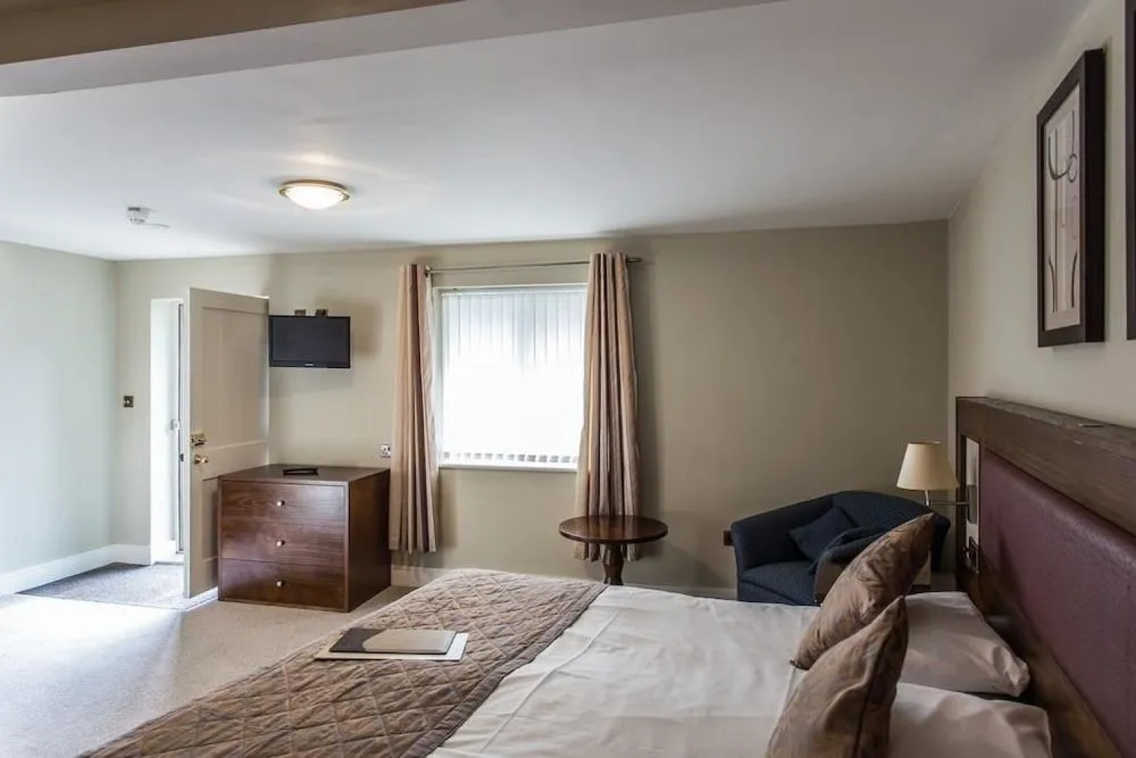 The Plough Inn & Restaurant