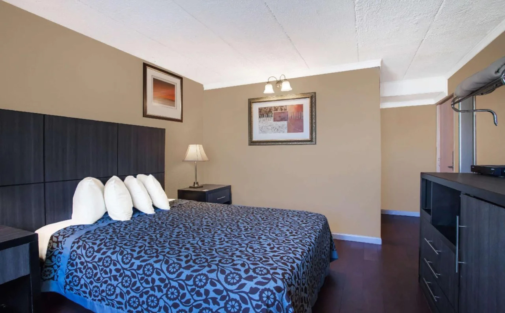 Quality Inn Jersey Shore Beach