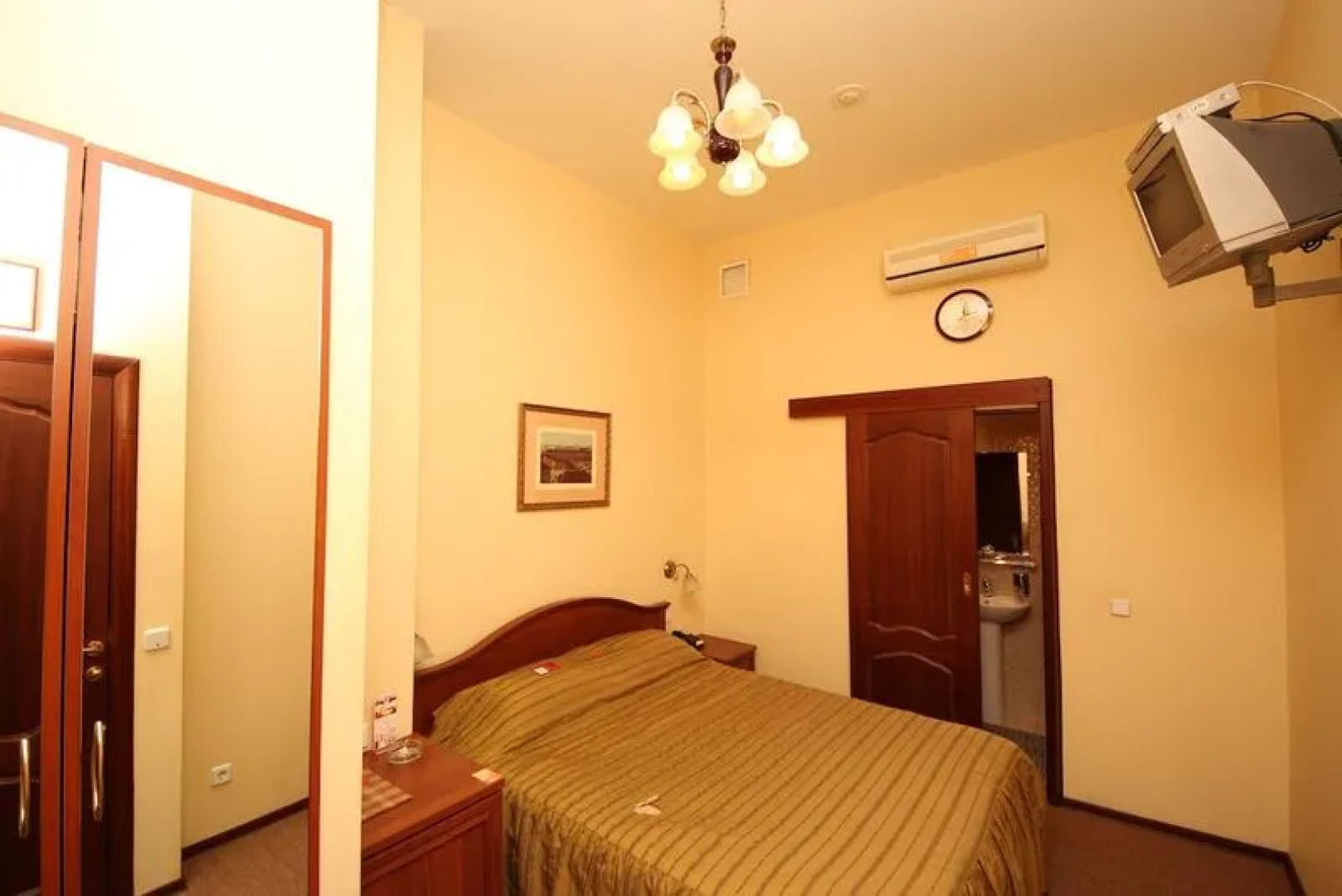 Невский двор