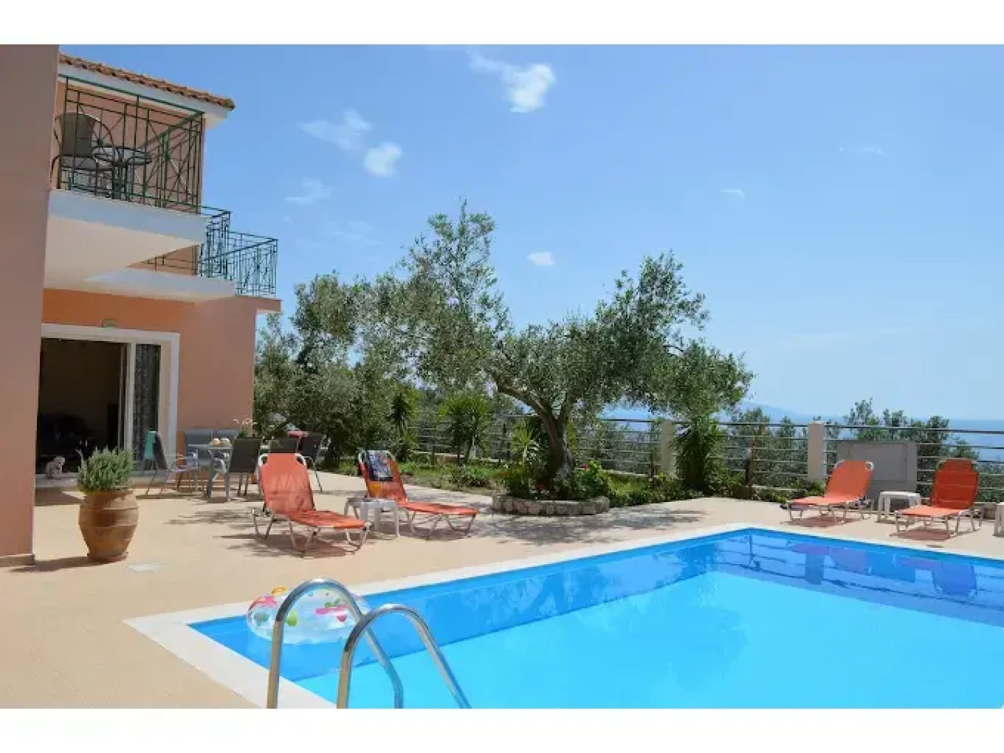 Georgia & Eri Villas