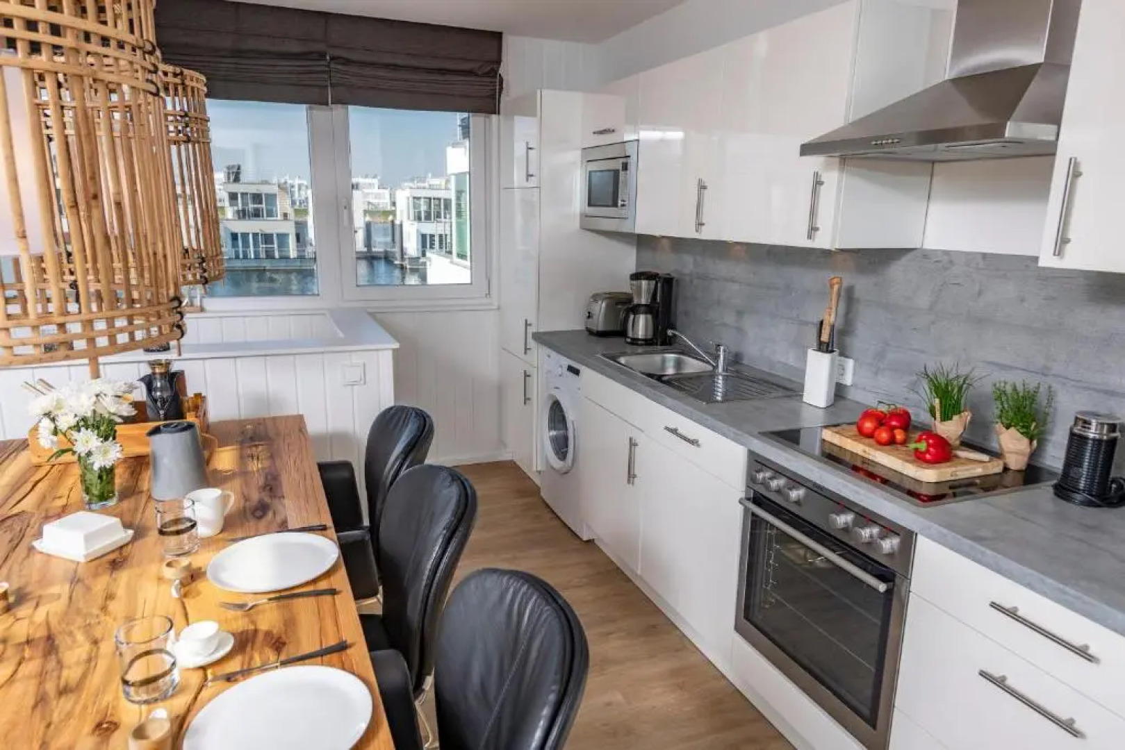 Schwimmendes Haus 10 Grad Ost