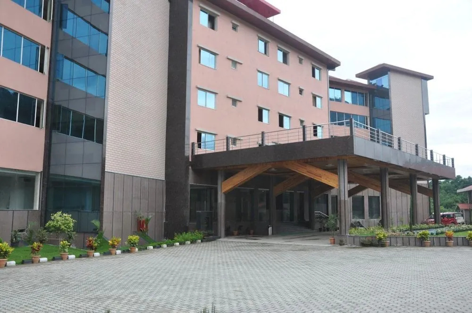 Waii Inetrnational Hotel