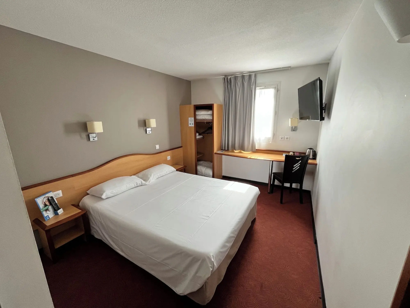 Brit Hotel Confort Montauban