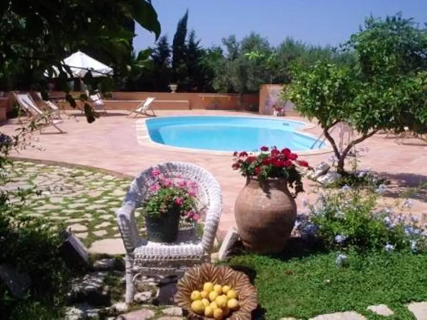 House With 3 Bedrooms in Paceco, With Shared Pool and Furnished Terrace Near the Beach