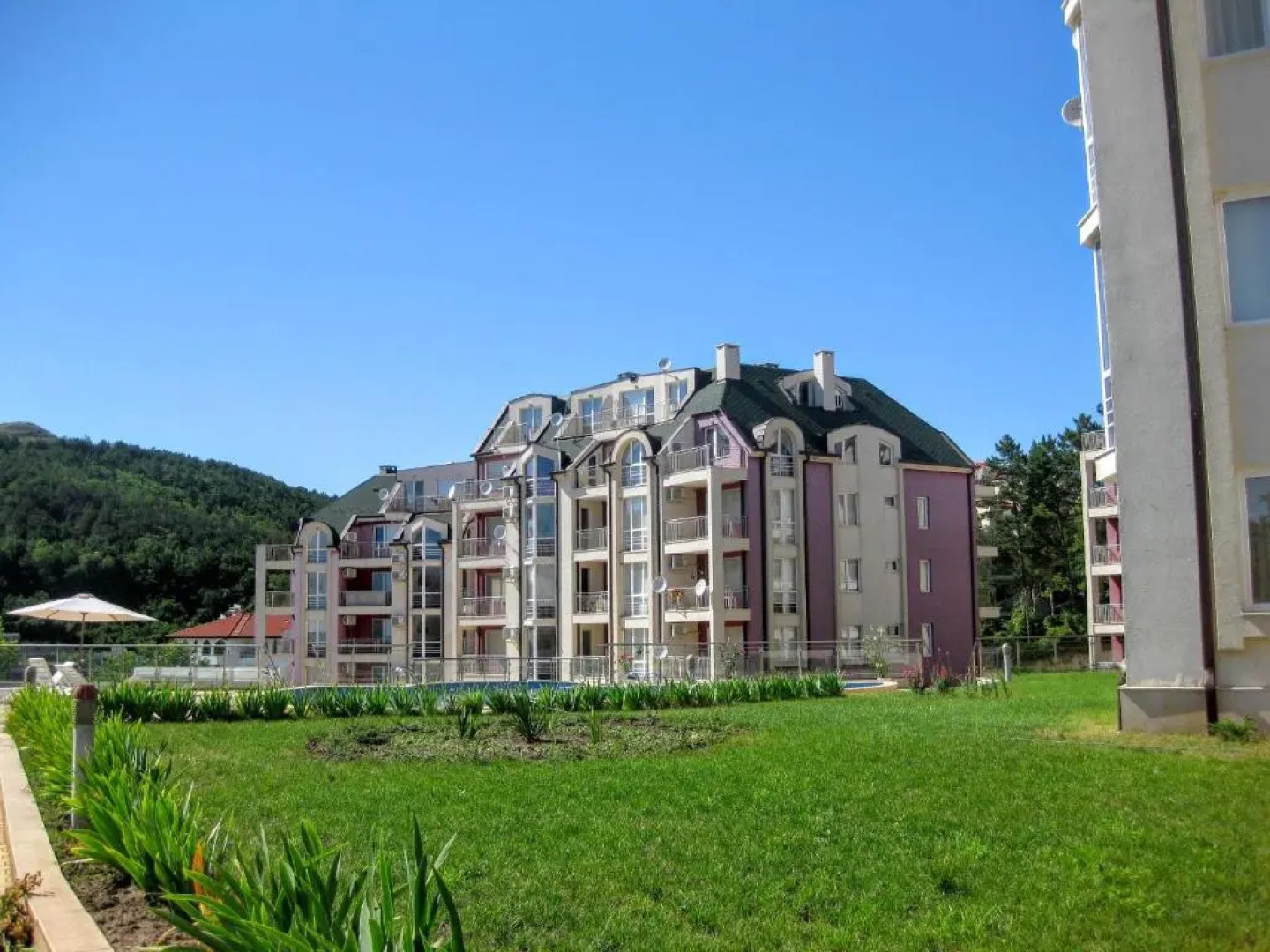 Apartments Kavarna Hills Complex
