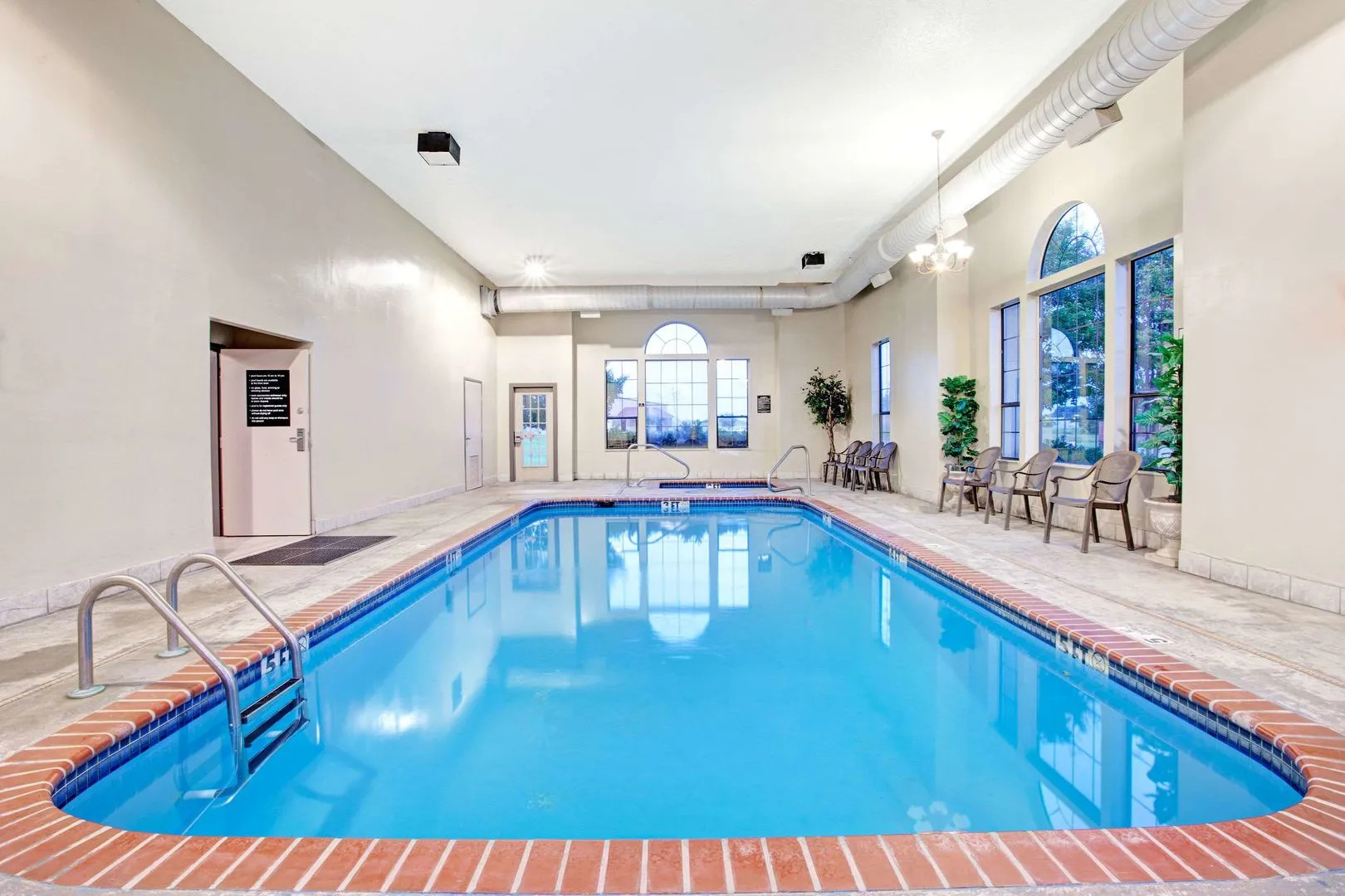 Super 8 Olive Branch