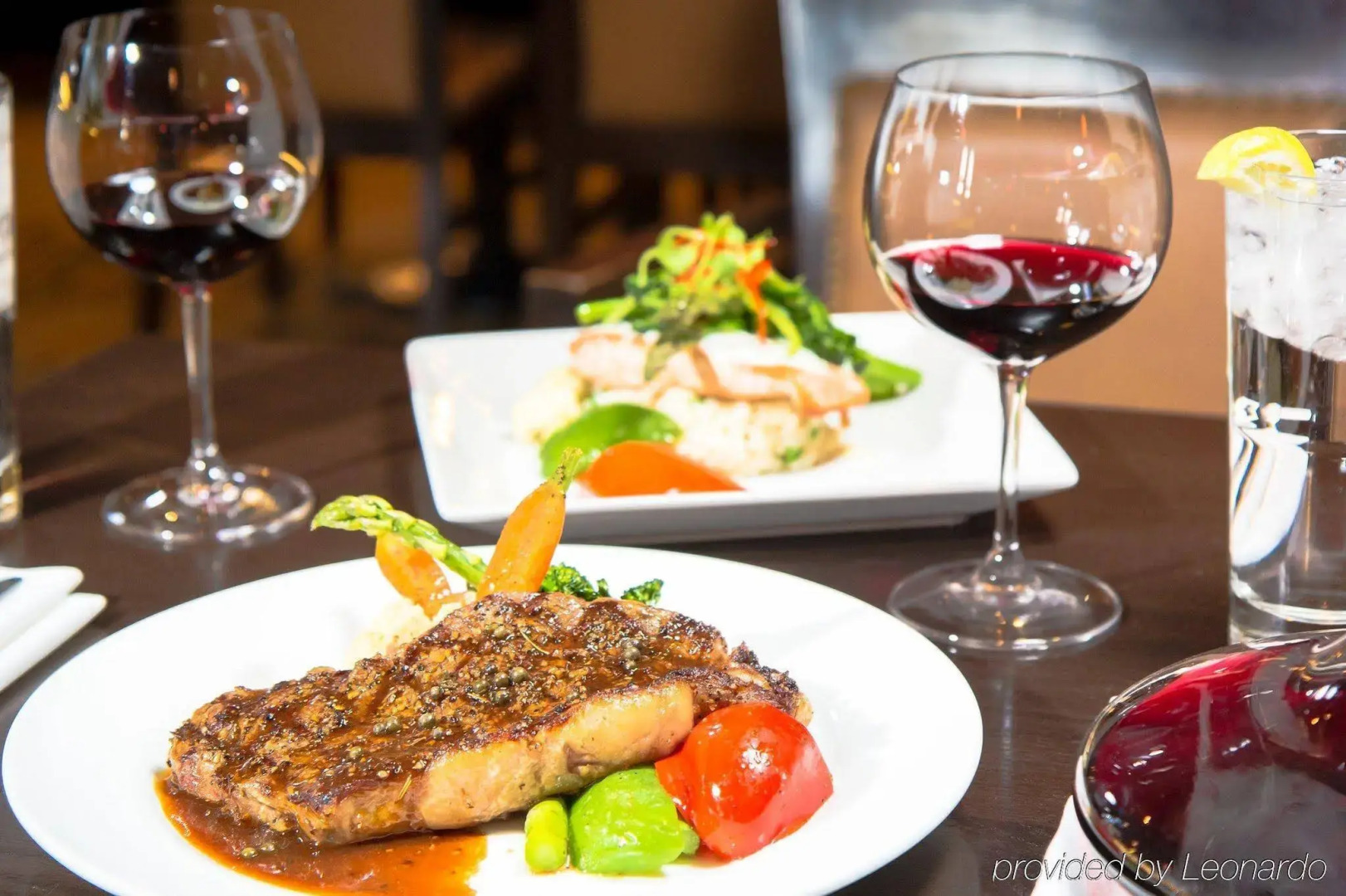 Sawridge Inn & Conference Centre Edmonton South