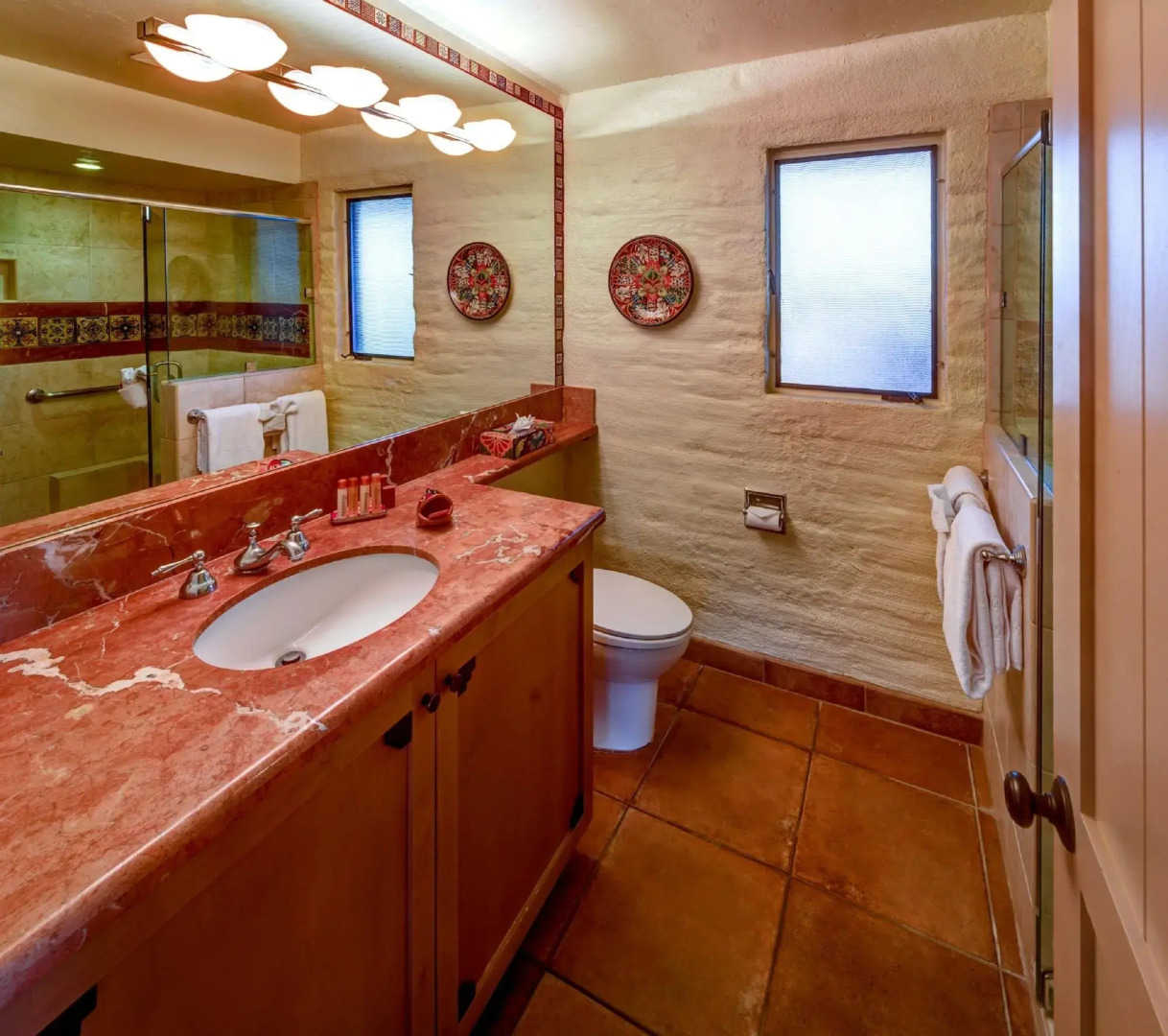 Hacienda Del Sol Guest Ranch Resort