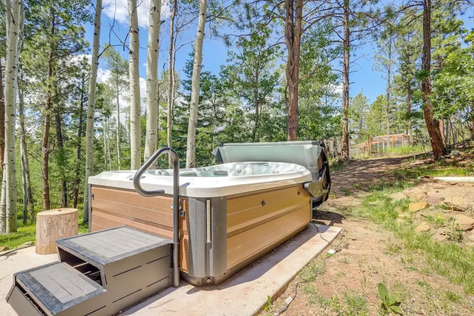 Home w/ Hot Tub: 5 Mi to Angel Fire Bike Park