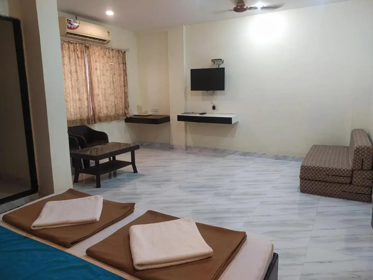 1 BR Boutique stay in Guhagar Beach, Ratnagiri (6811), by GuestHouser