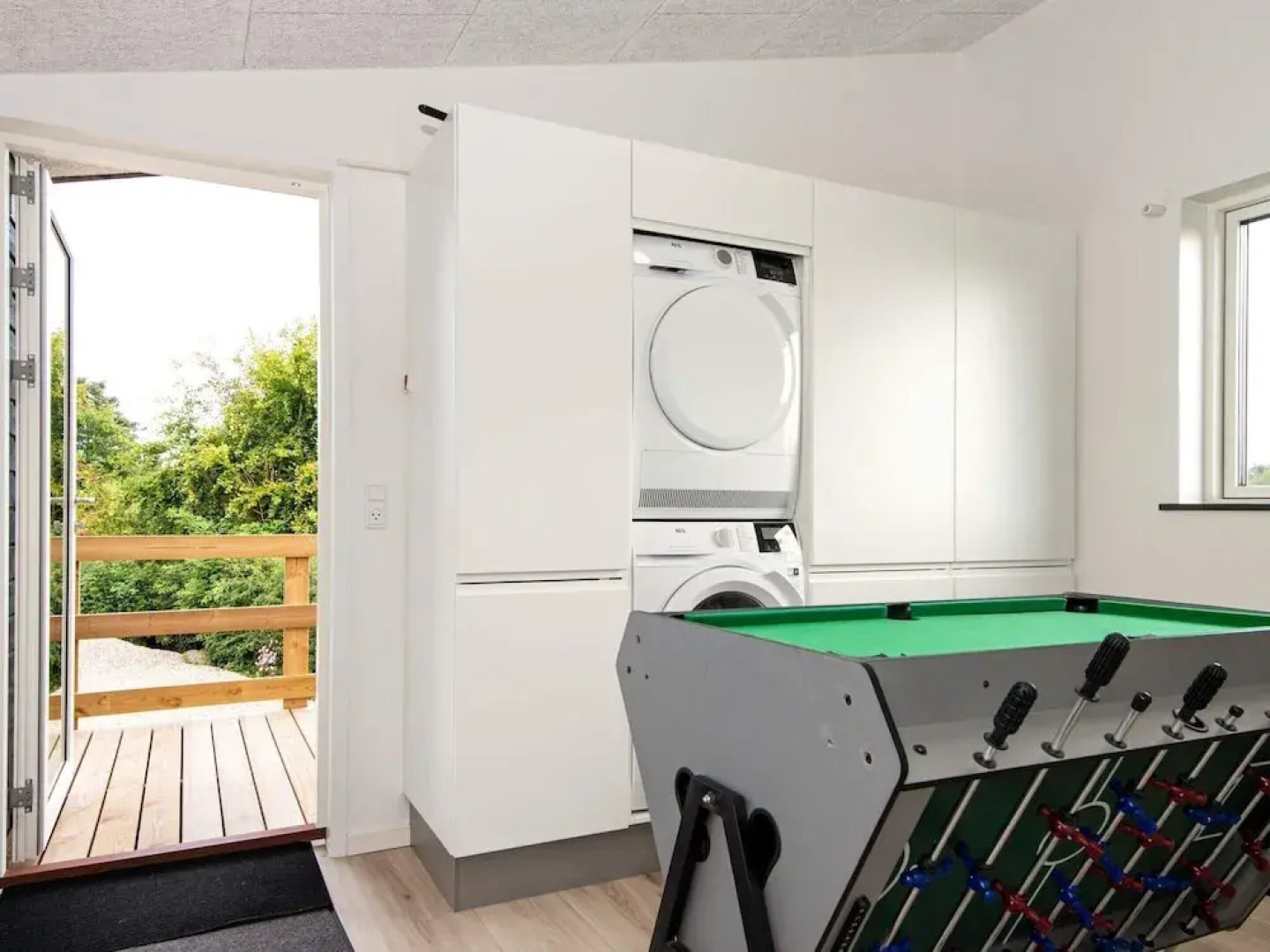 10 Person Holiday Home in Bjert