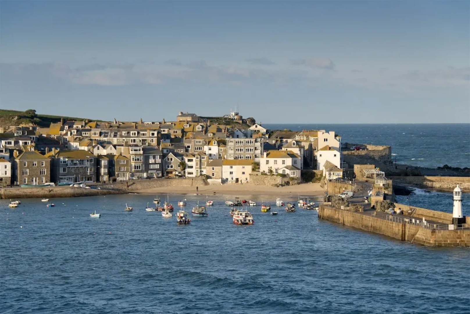 Surf Break 2BD St Ives Apartment W/ Sea Views+spa Experience