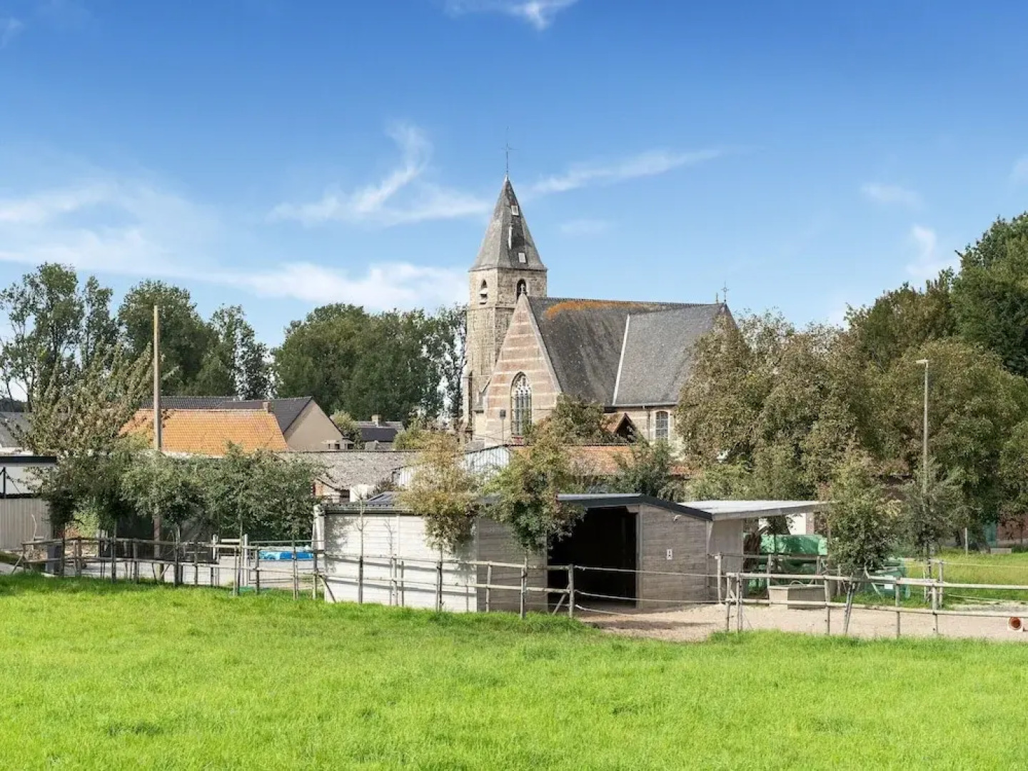 Charming Nieuwpoort Mill Retreat