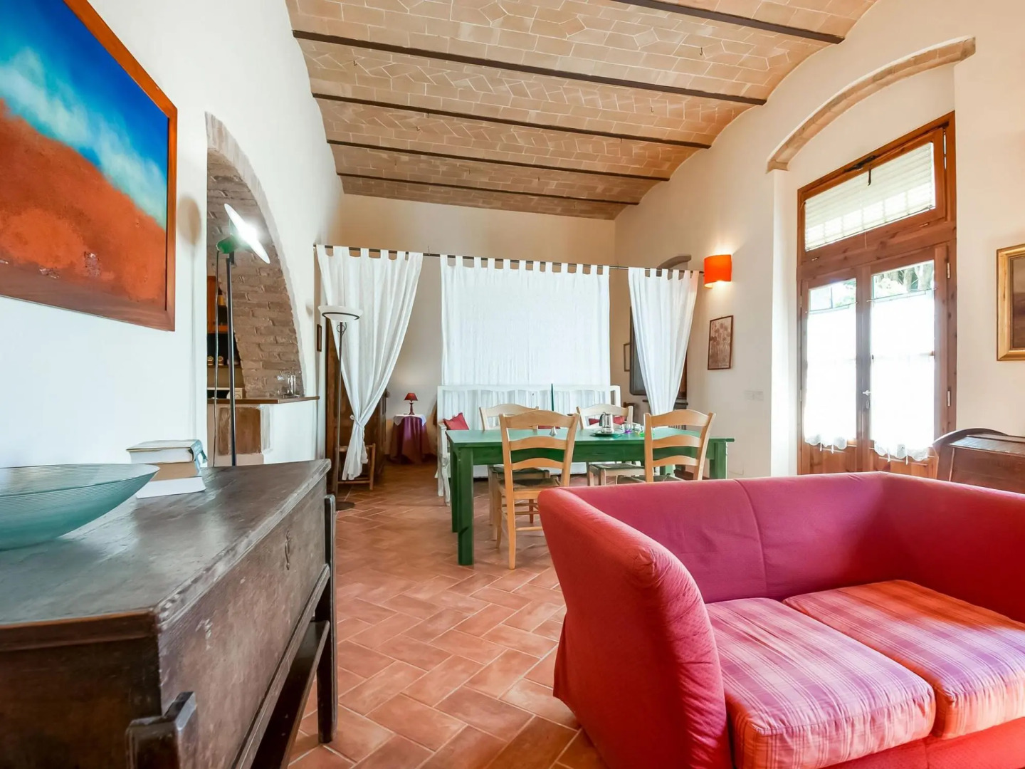 Boutique Cottage in Poggibonsi with Pool