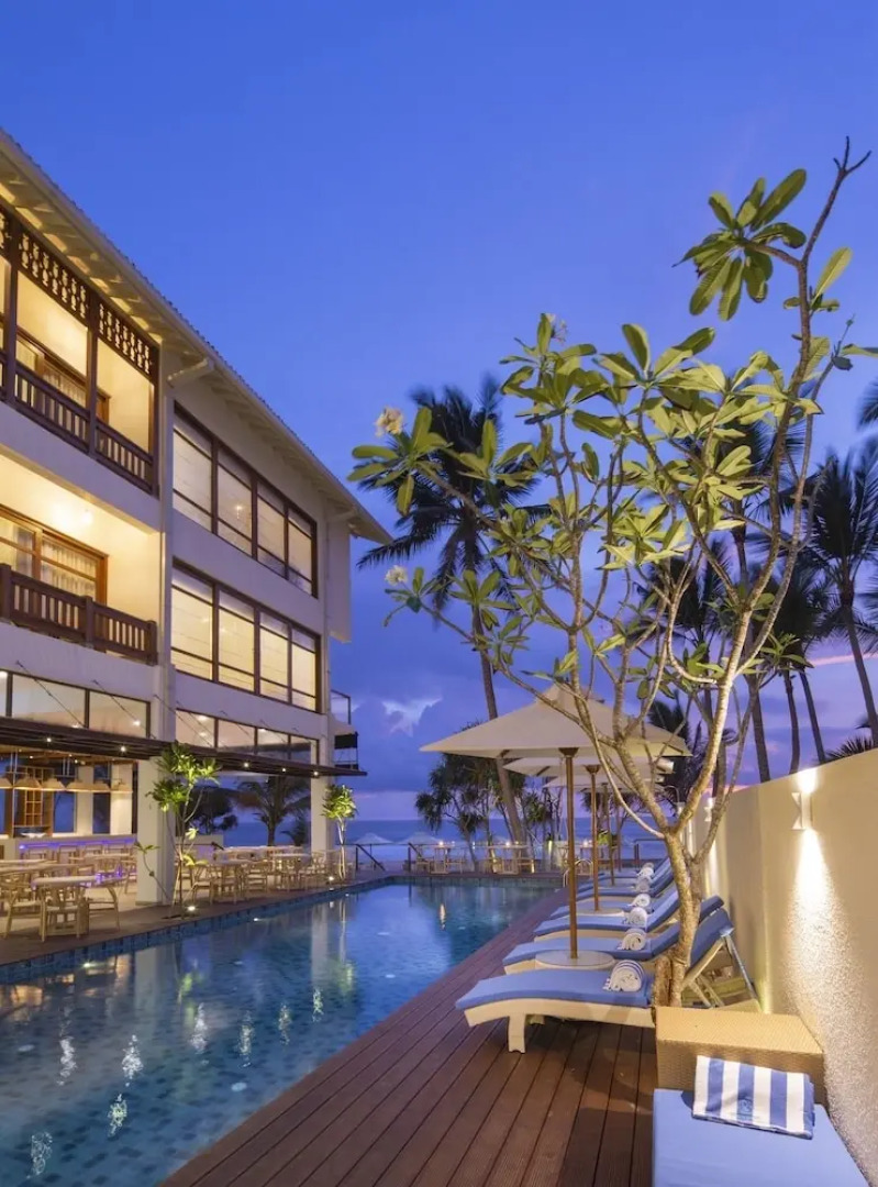 Отель Lucky Elephant