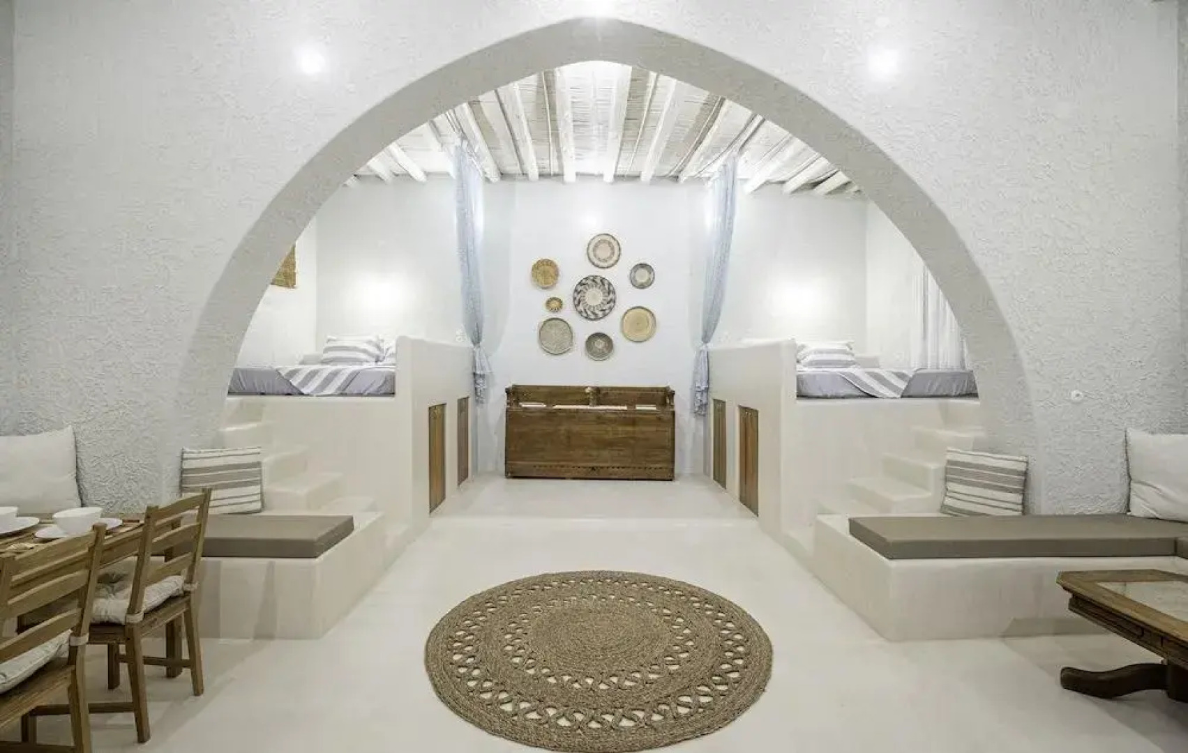 Rose Traditional House