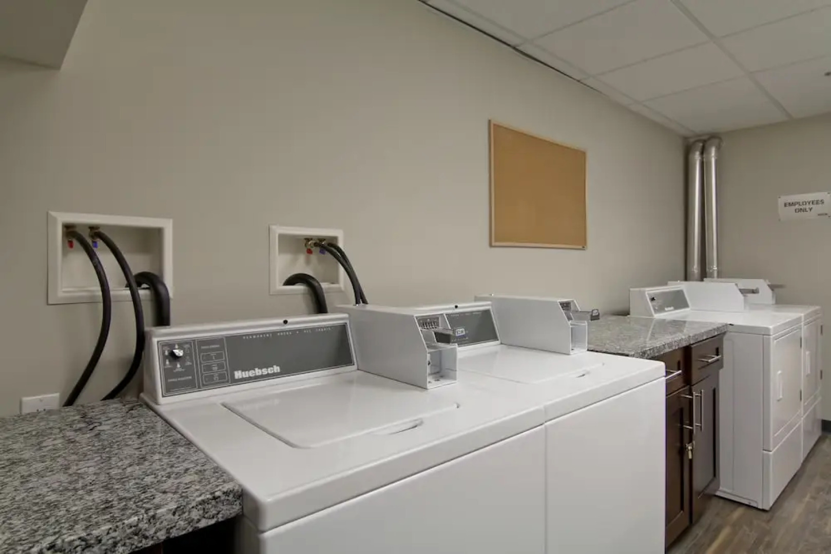 Home Inn and Suites Regina Airport