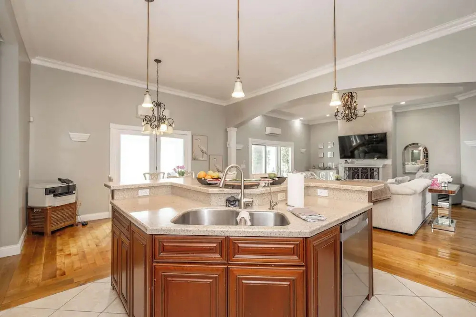 The Bishops Manor Stay for 10!