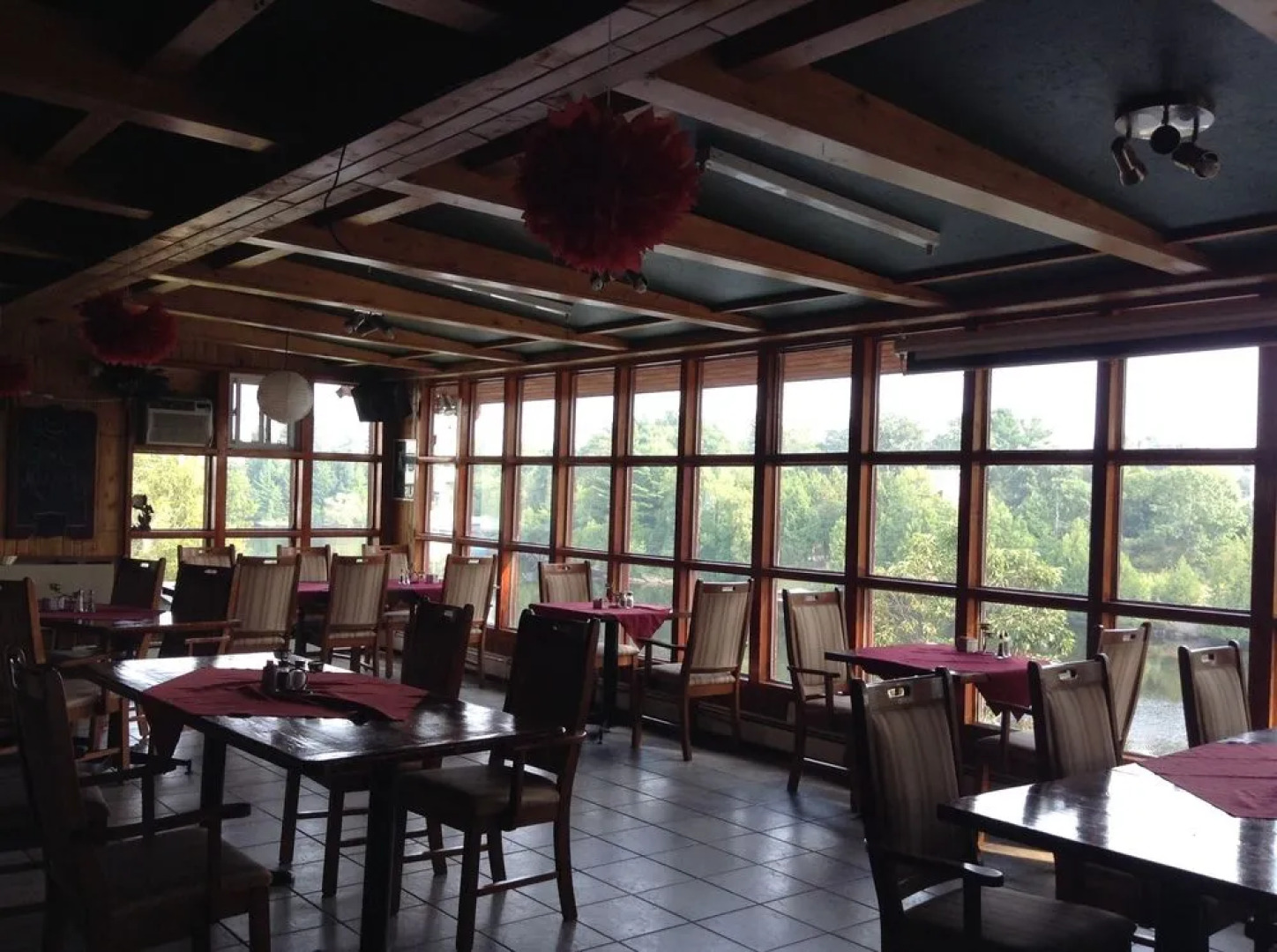 Sturgeon River Inn & Restaurant