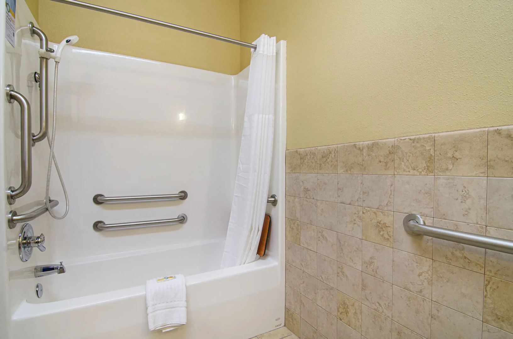 Holiday Inn Express & Suites Olathe South by IHG