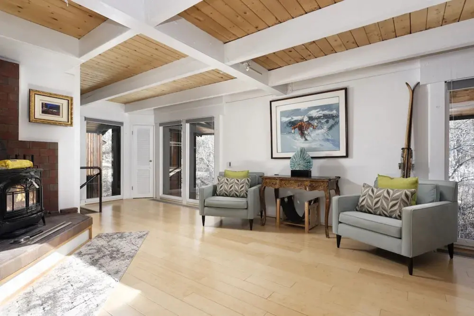 37 Mountain Laurel Drive 2br 2 Bedroom Home by Redawning