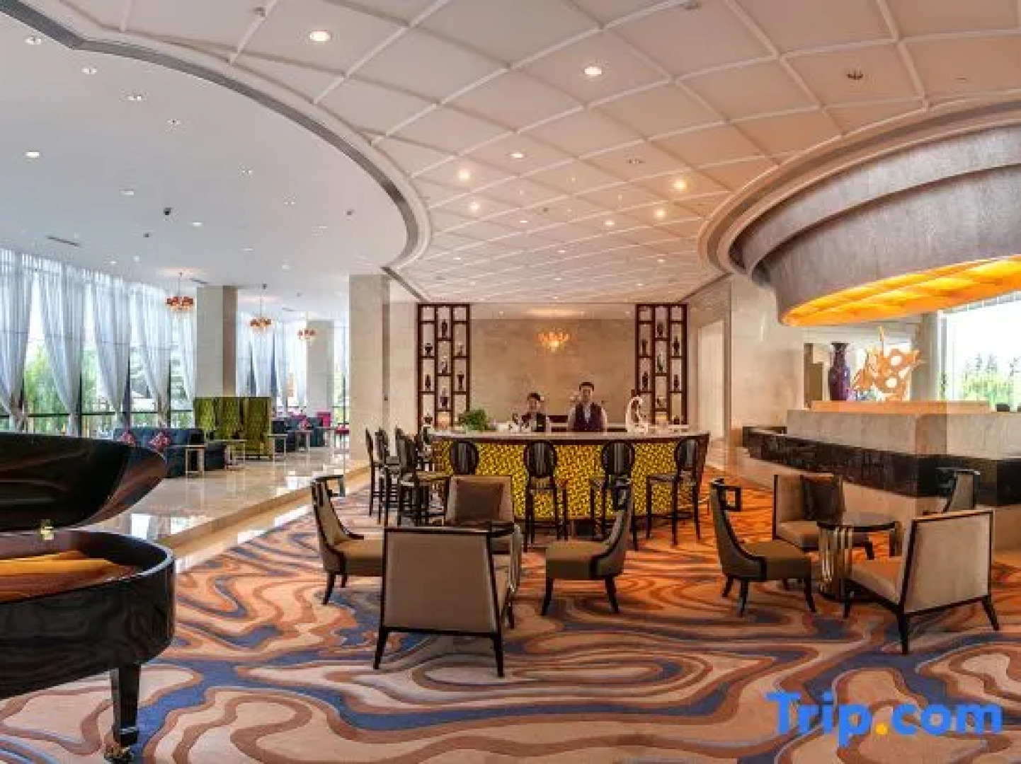 Swan Lake International Hotel