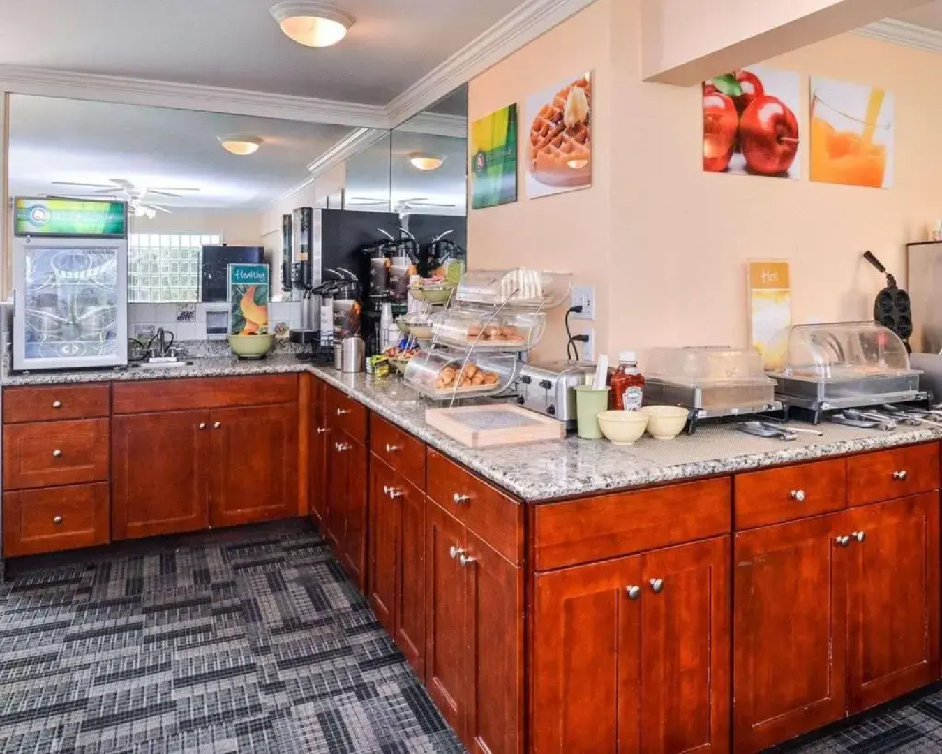 Days Inn Kent - Meeker St.