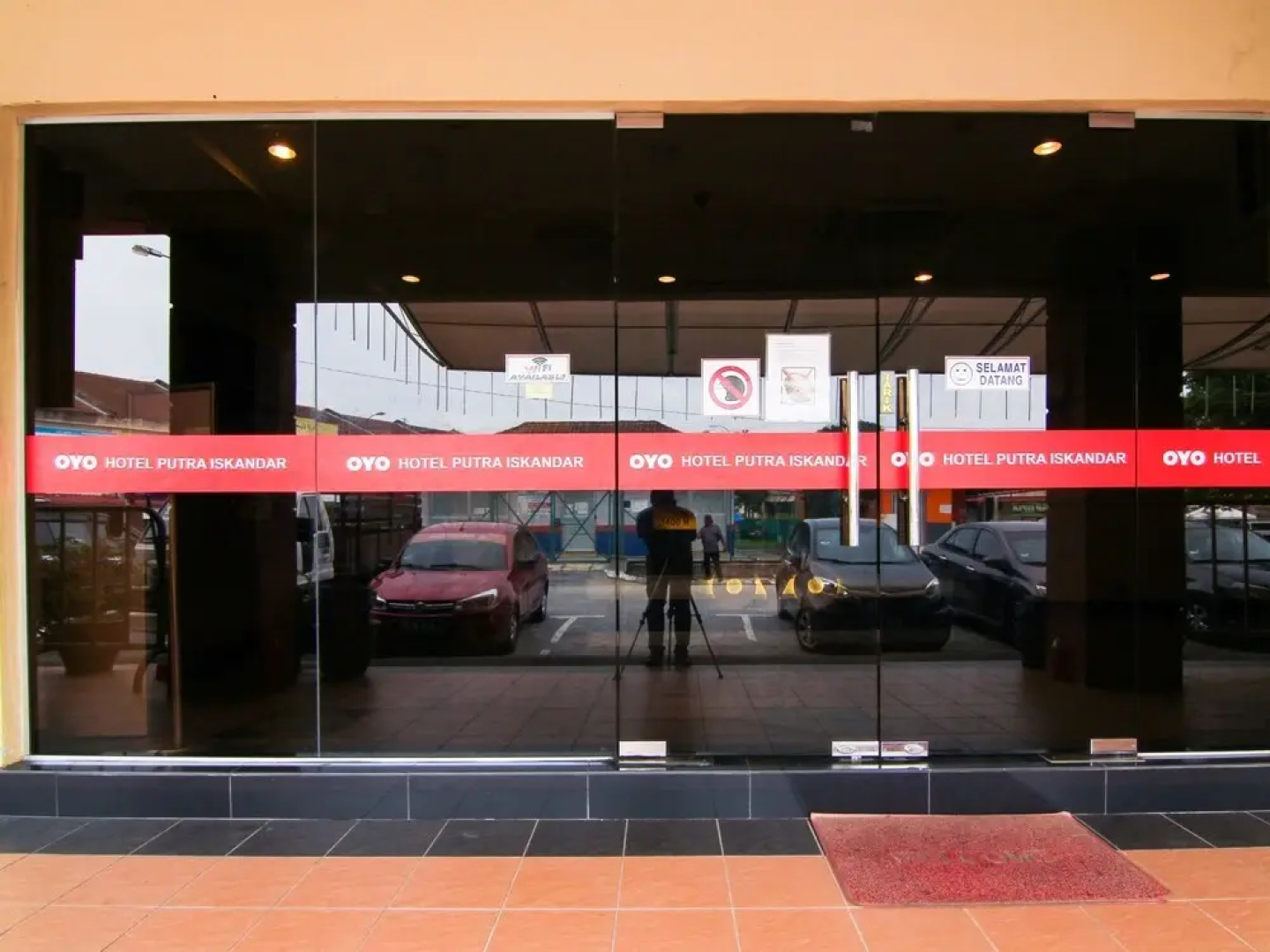 OYO 11343 Hotel Putra Iskandar