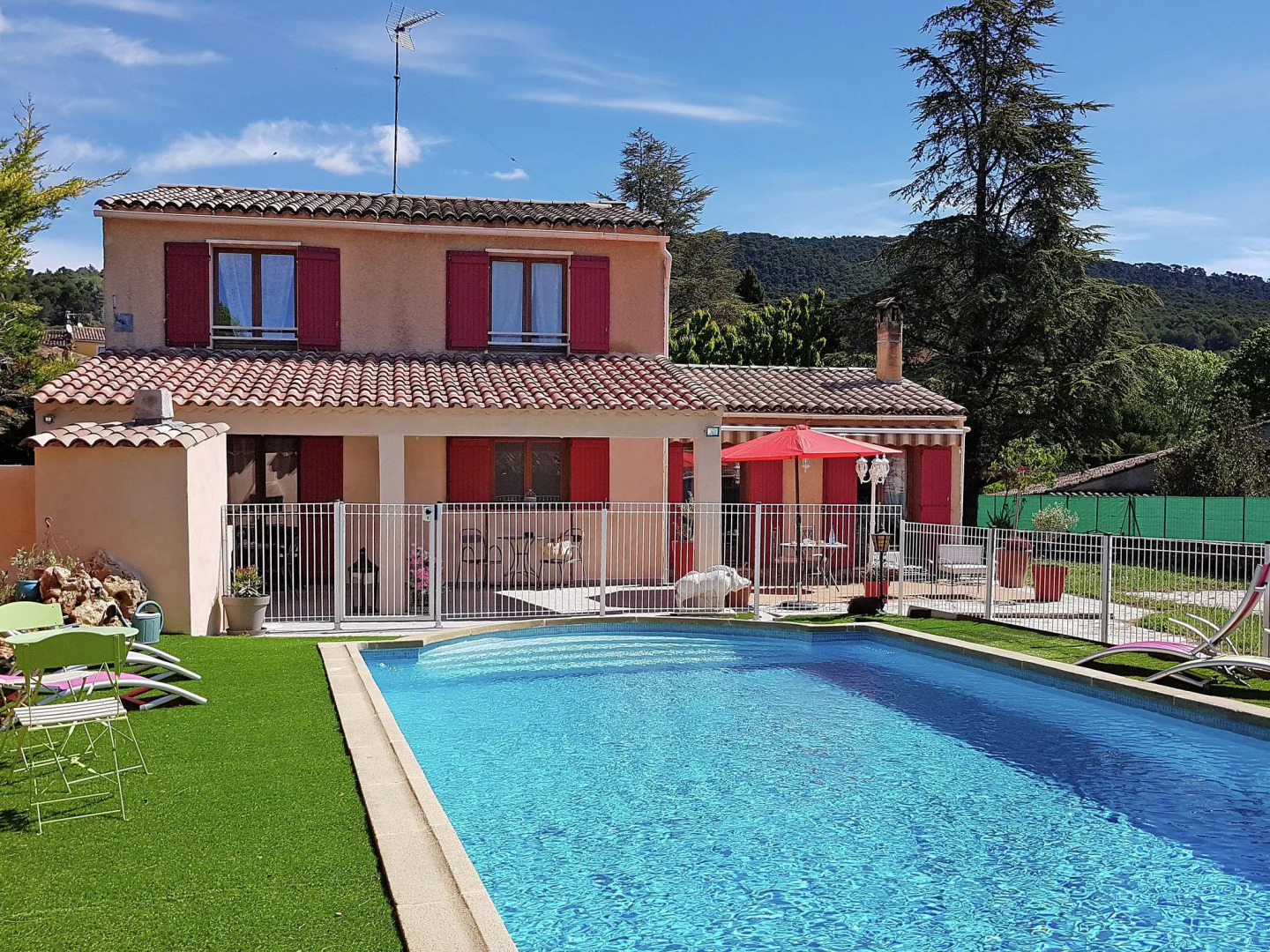 Modern Villa with Swimming Pool in Aups