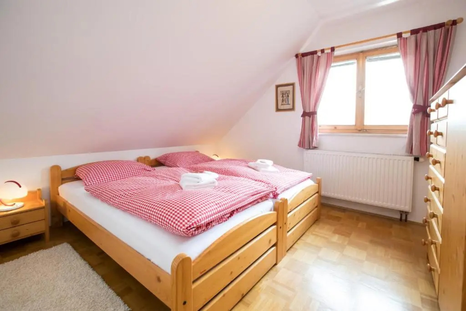 Domačija & Apartmaji Katrnjek