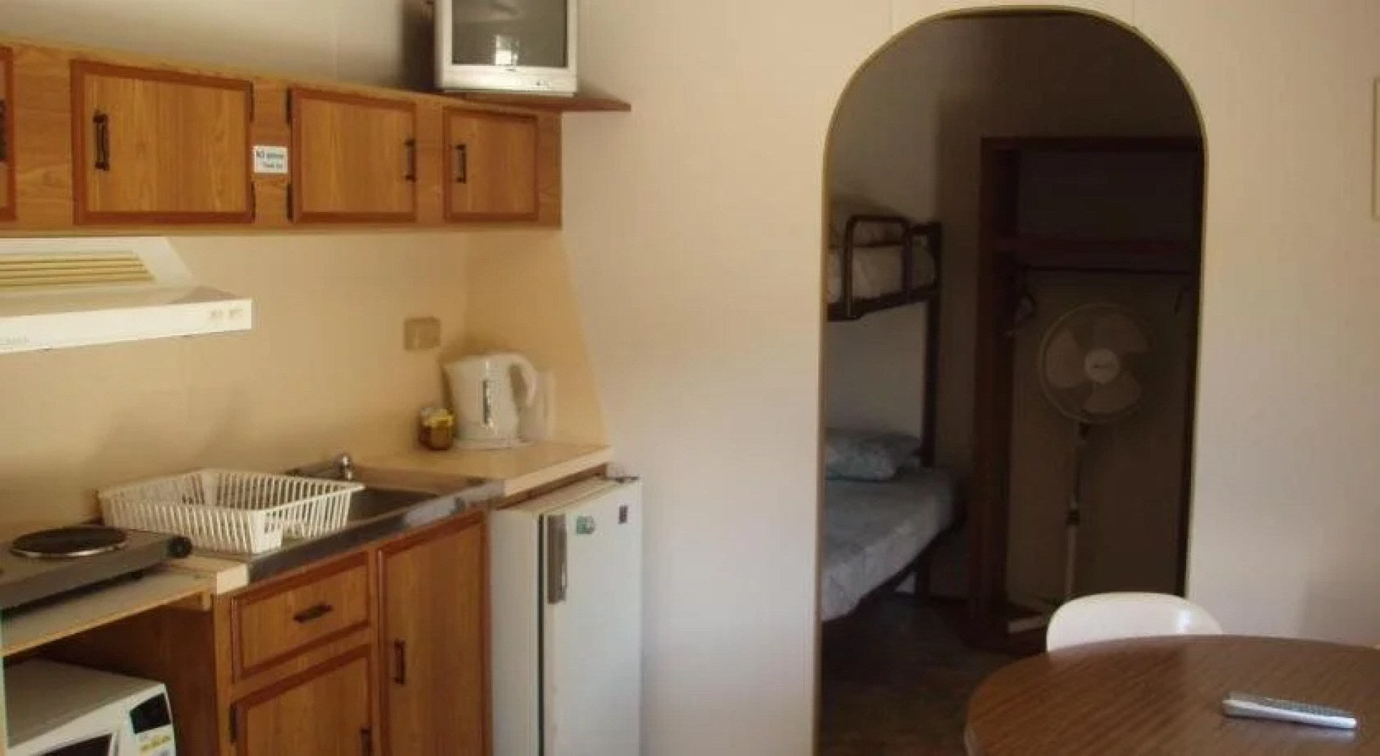 Lakeside Tourist Park