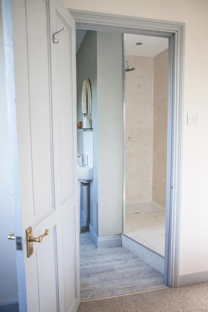 West End Flower Farm Bed and Breakfast