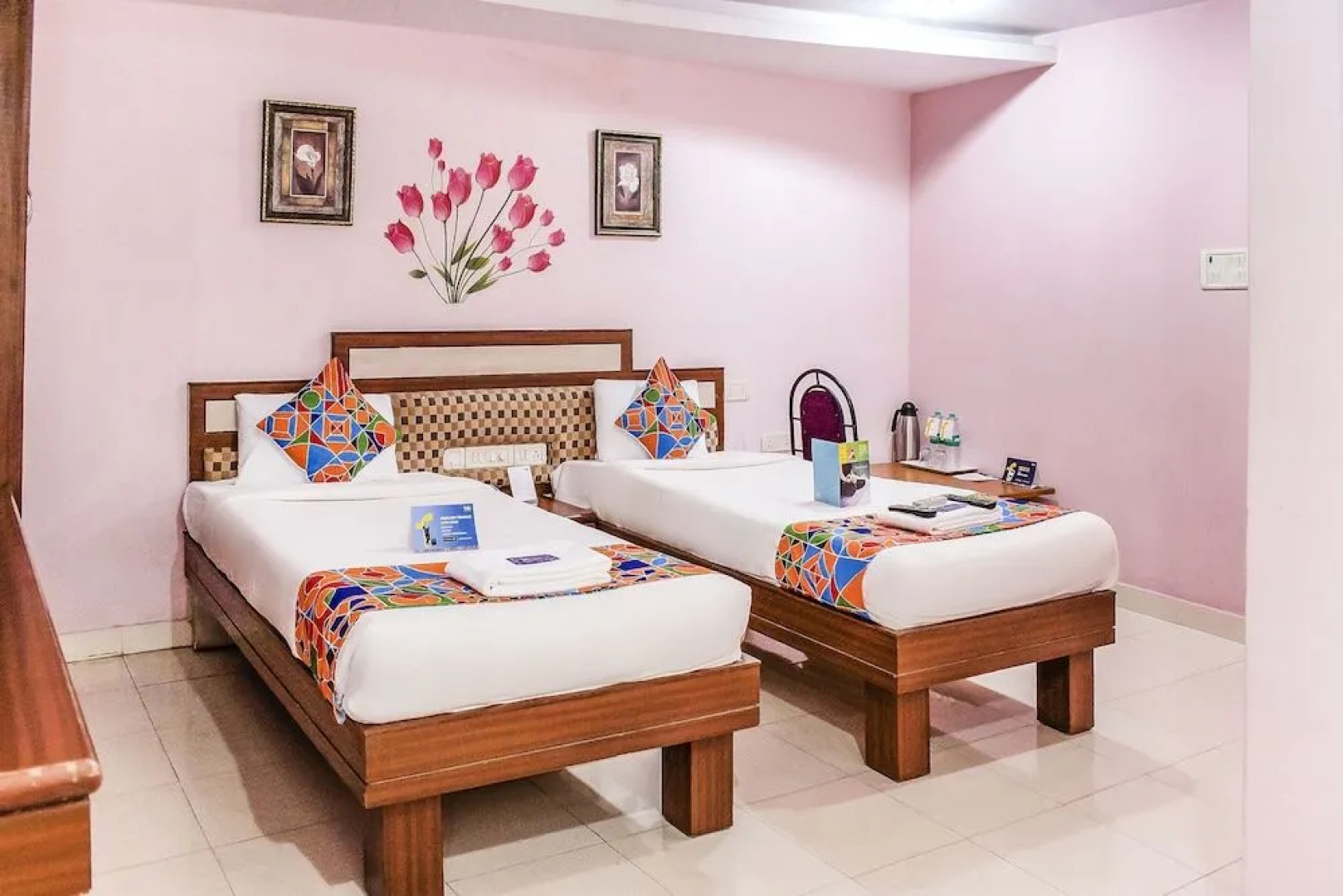 FabExpress Manny's Palace