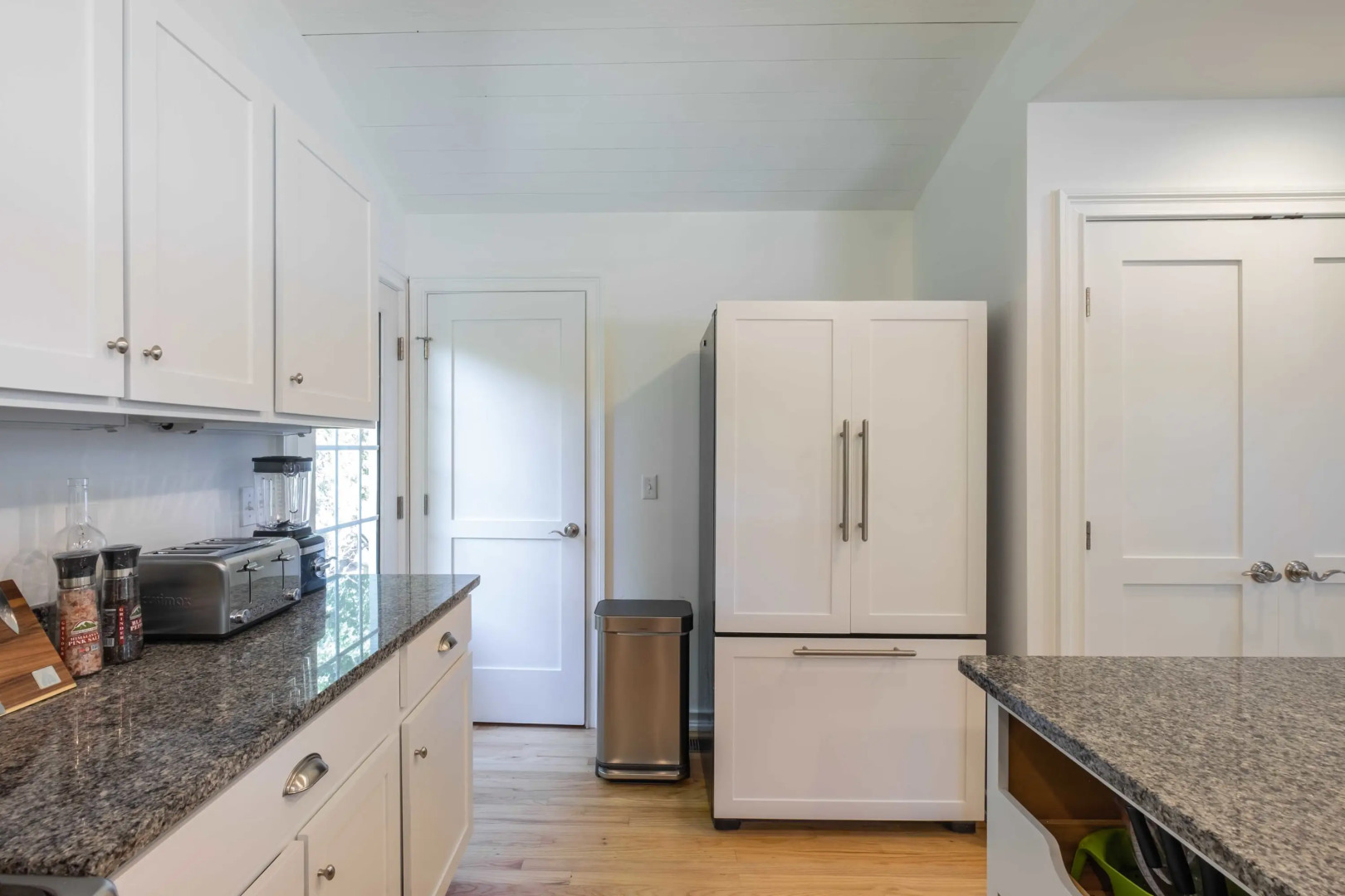 Heated Pool Driftwood Cottage by Rovetravel