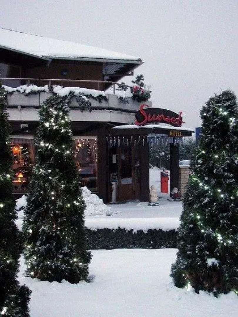 Sunset Motel