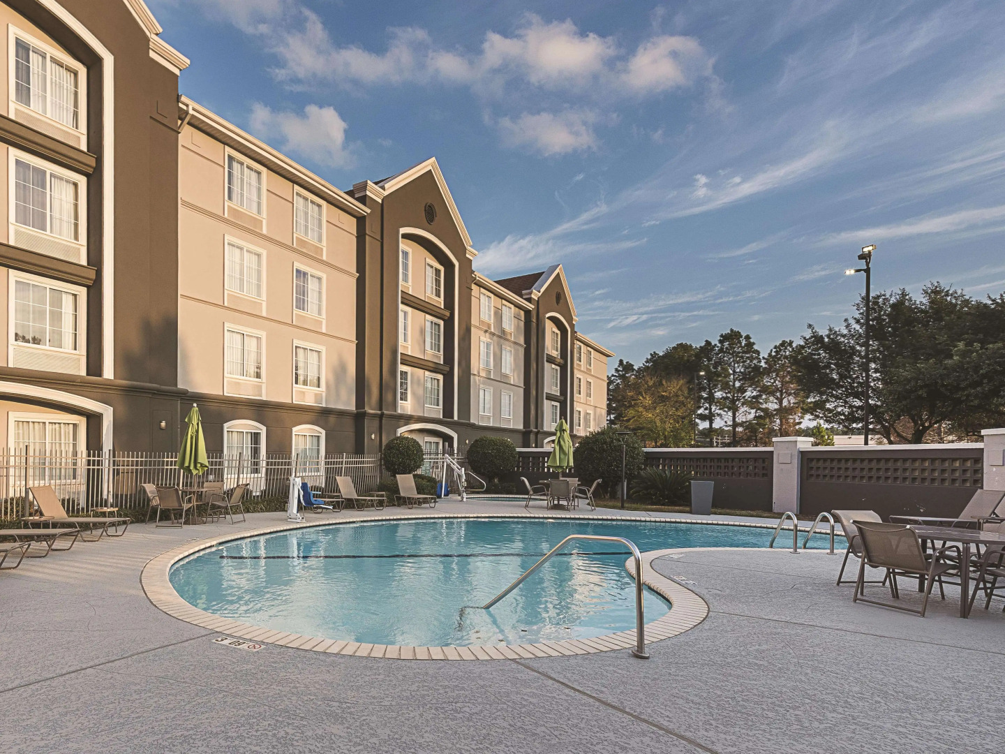 La Quinta Inn & Suites by Wyndham Shreveport Airport