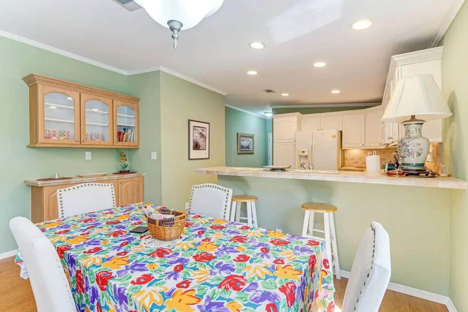 Swim, Golf & Relax: Family Gem in North Fort Myers