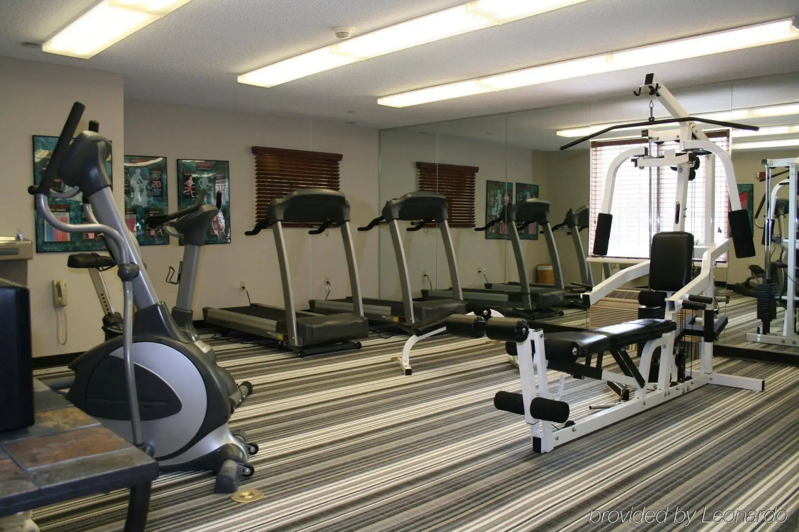 Sonesta Simply Suites Fort Worth