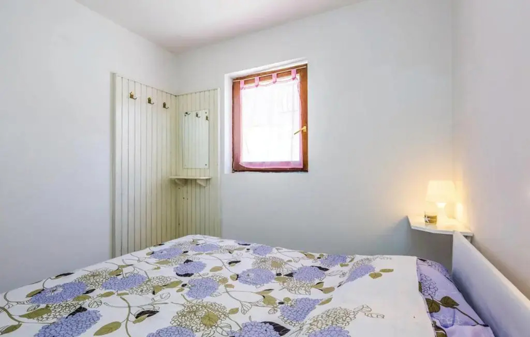 Three-Bedroom Apartment Jadranovo with an Outdoor Swimming Pool 08