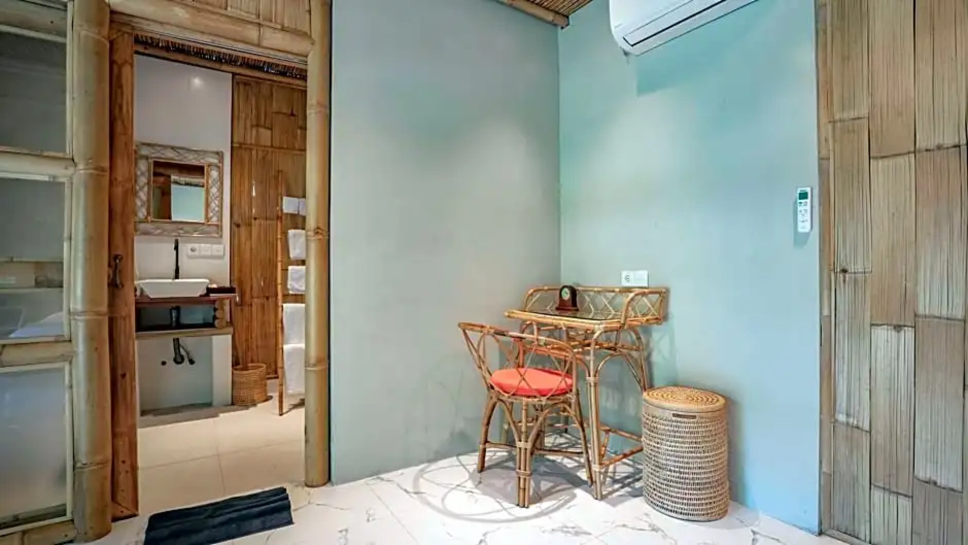 Pravasa Gili Resort by KajaNe