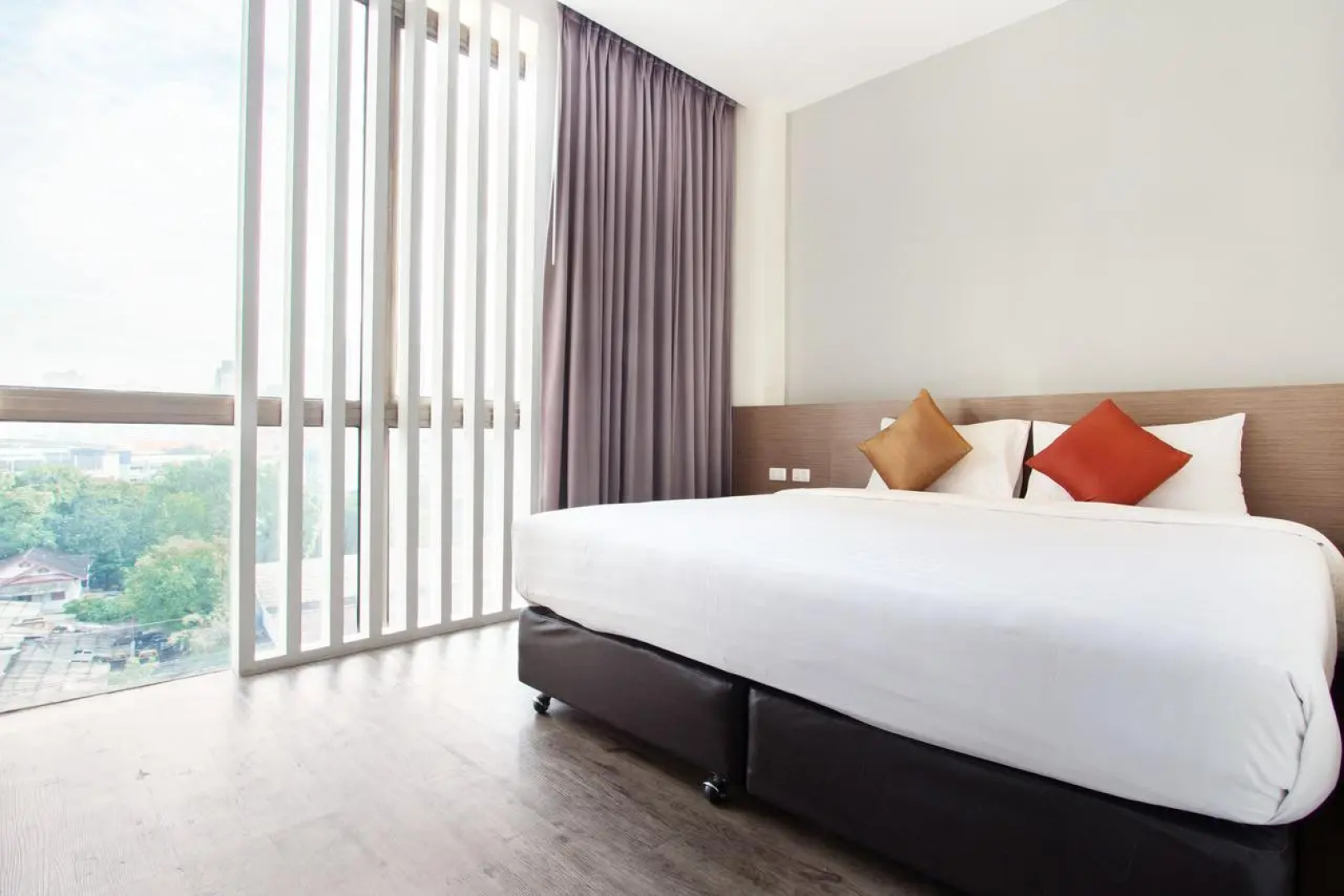 D Varee Xpress Makkasan