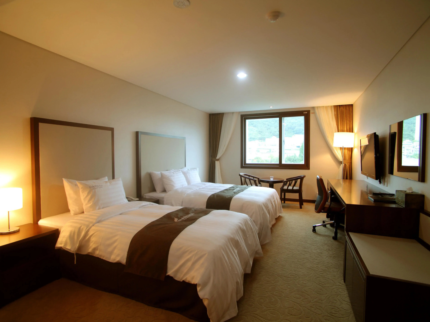 Narsha Tourist Hotel