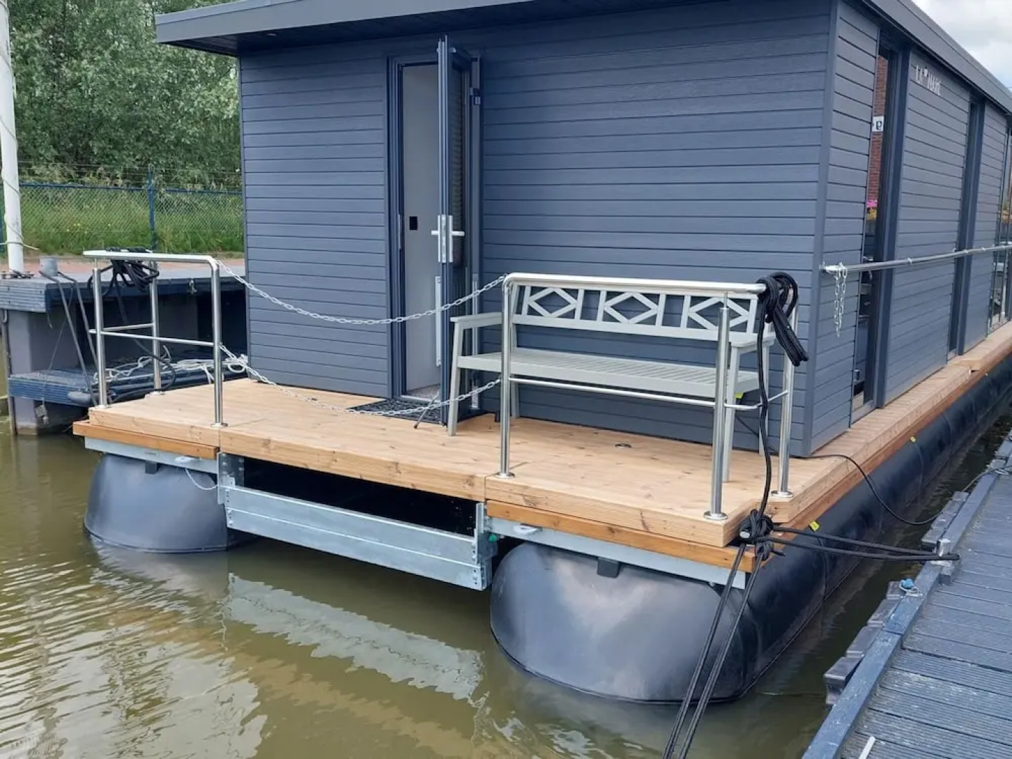 Luxury Houseboat in Volendam Marina