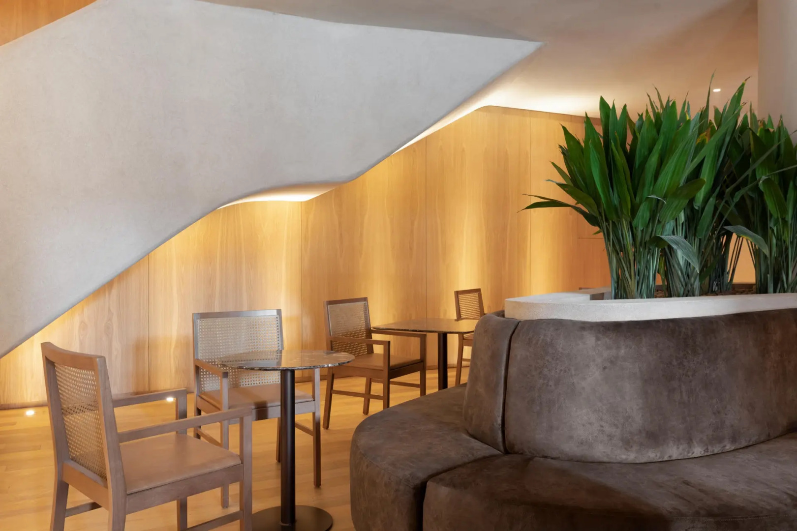 QOYA Hotel Curitiba, Curio Collection by Hilton