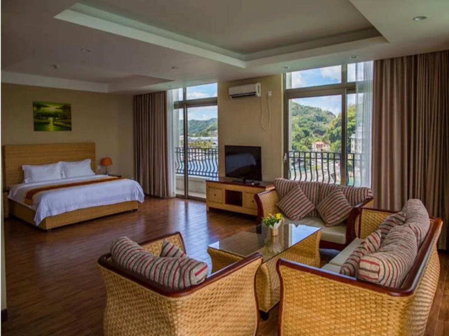 Palau Vacation Hotel