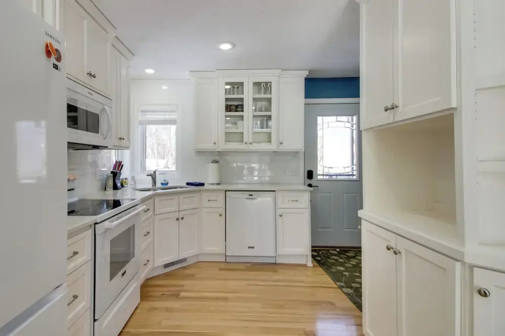 Breezy Point Cabin: Deck w/ Golf Course Views!